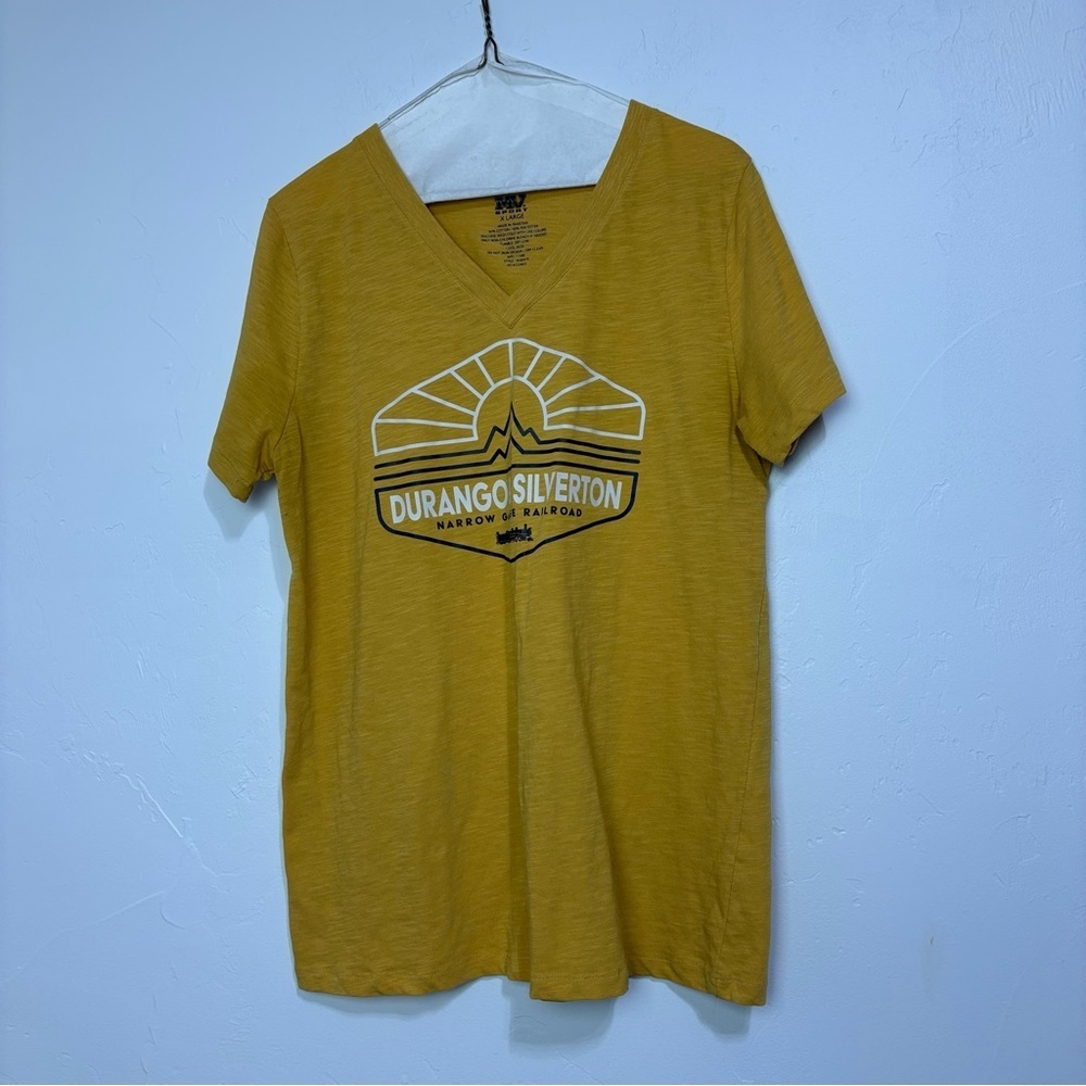 MV Sport Durango Silverton Mustard Yellow V-Neck Graphic Tee Women's XL Colorado